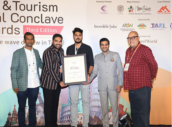 JustWravel Wins Best Adventure Tour Operator Award from Economic Times, Celebrates 8 Years of Connecting Travelers